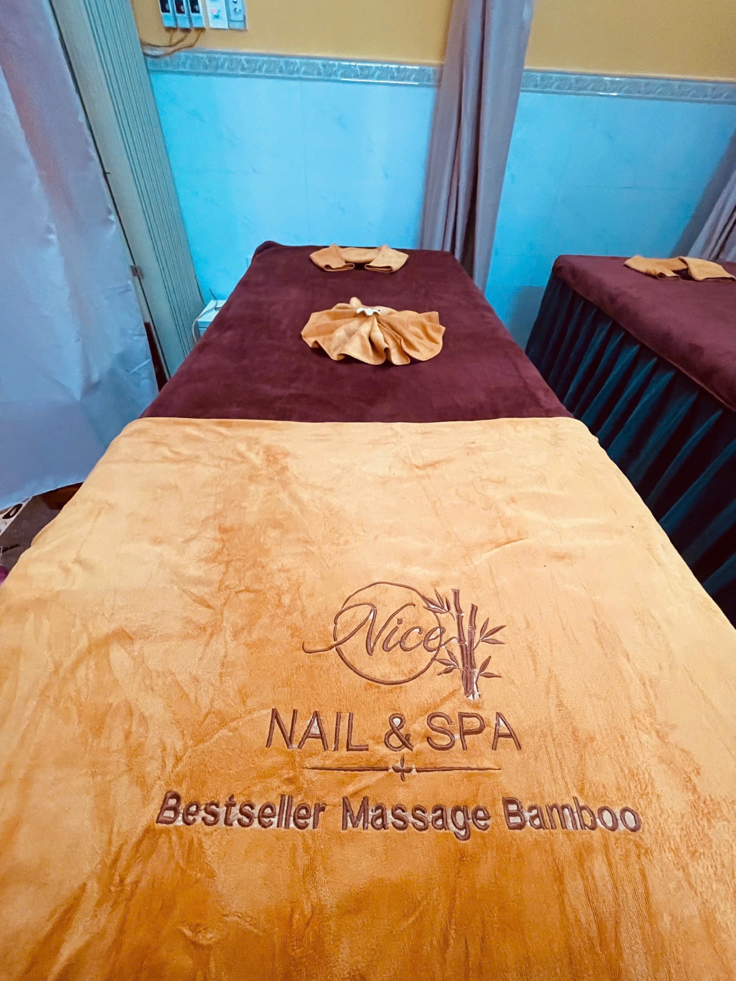 Bestseller bamboo massage bed